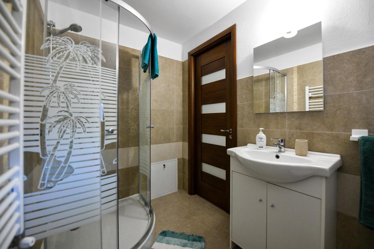 Villa Castellino Tîrgu Ocna 外观 照片