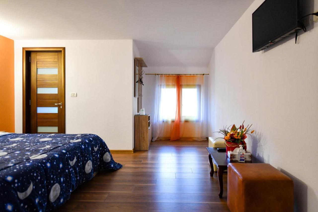Villa Castellino Tîrgu Ocna 外观 照片
