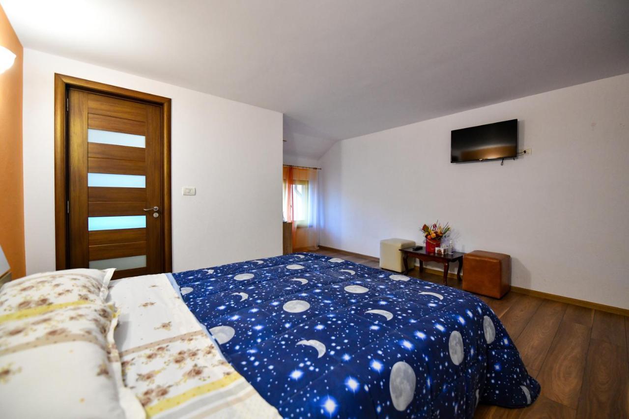 Villa Castellino Tîrgu Ocna 外观 照片